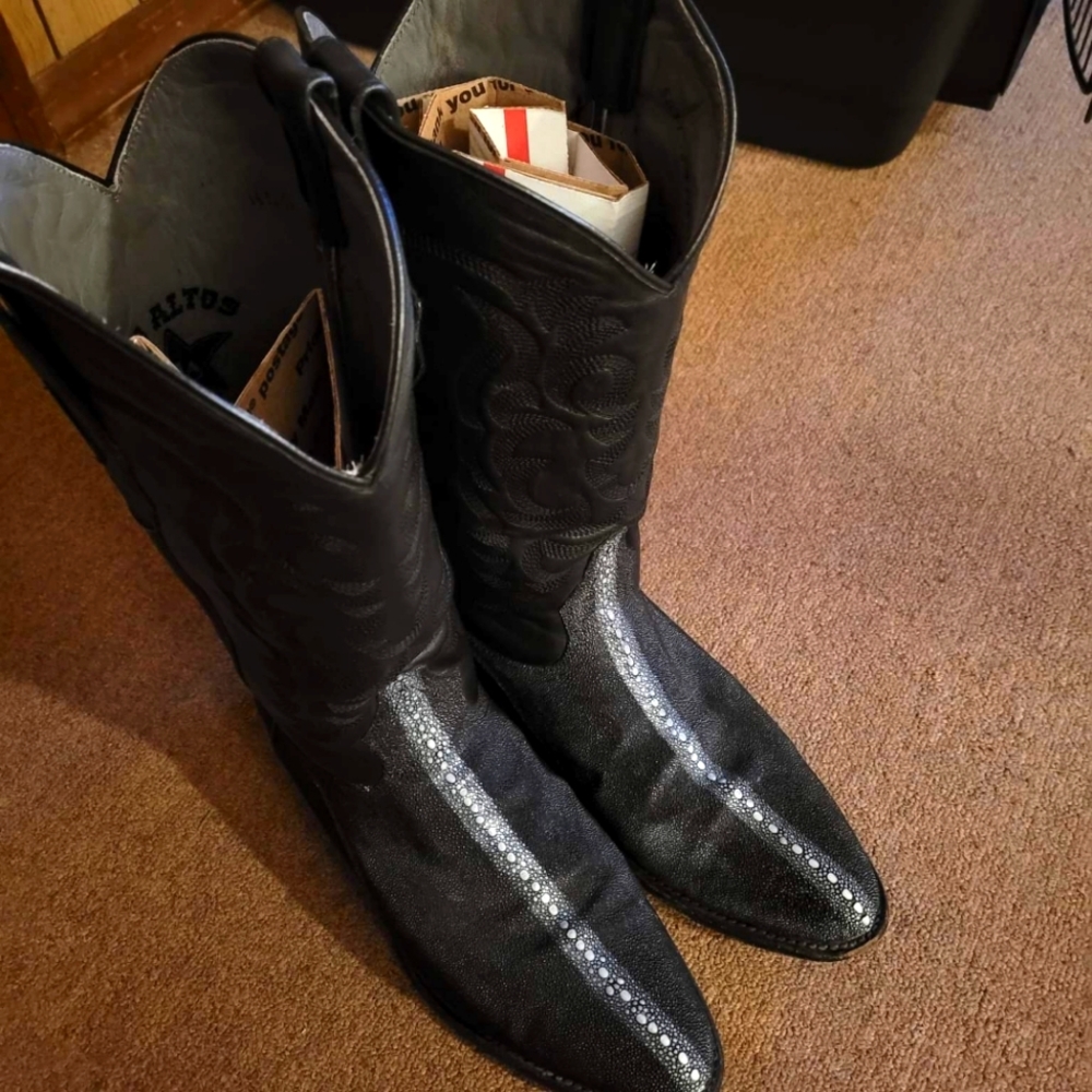 Mens stingray boots size 13
